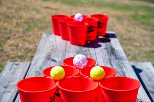 Bucket Pong